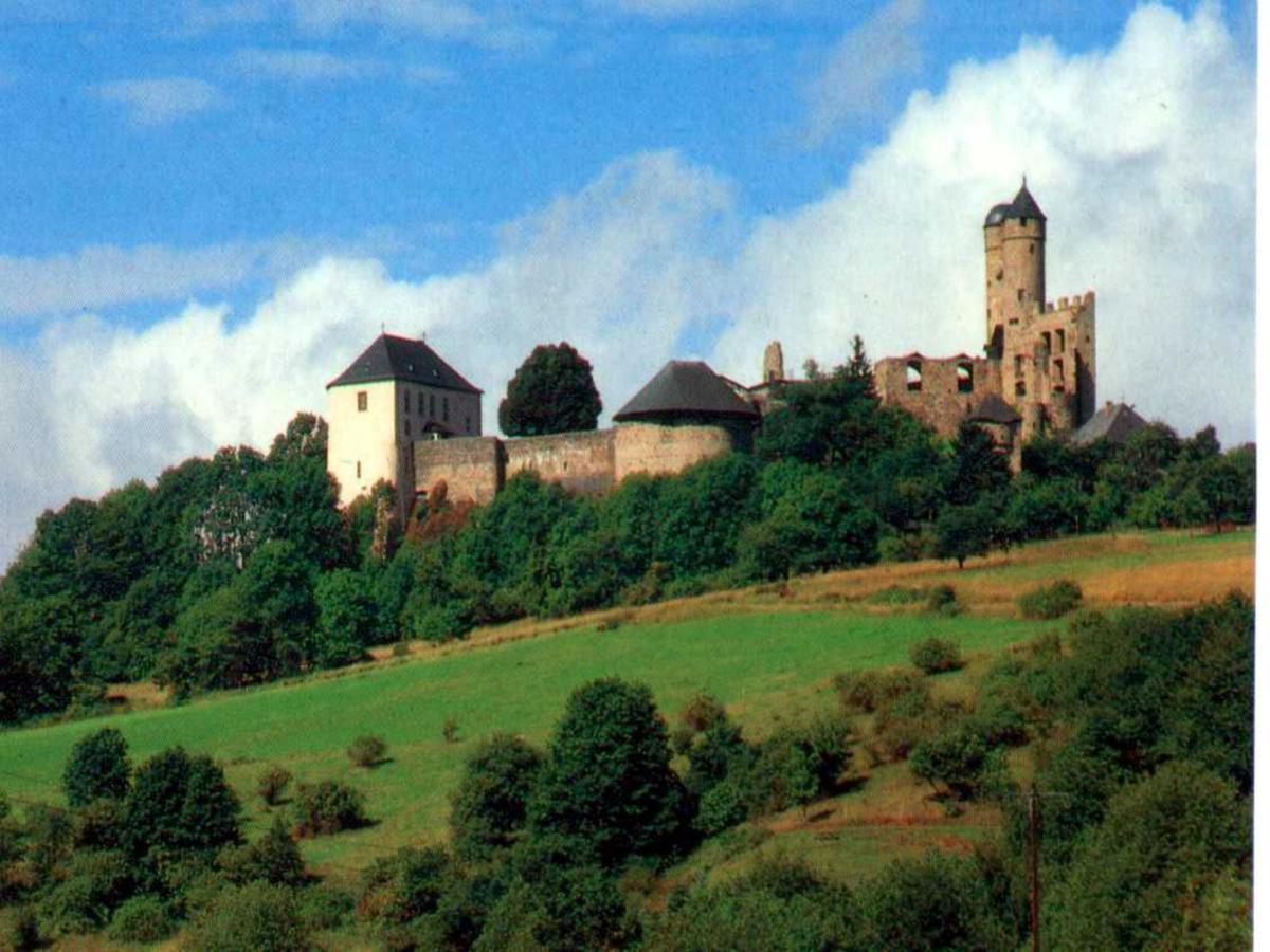 Готель Gast- Und Gastehaus Simon Greifenstein Екстер'єр фото